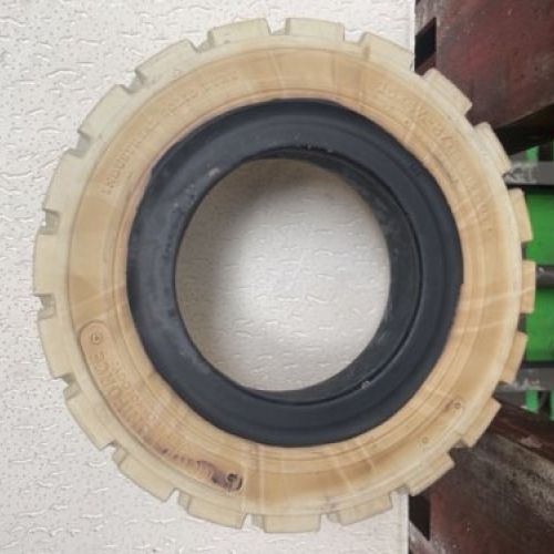 Rueda superelástica non marking